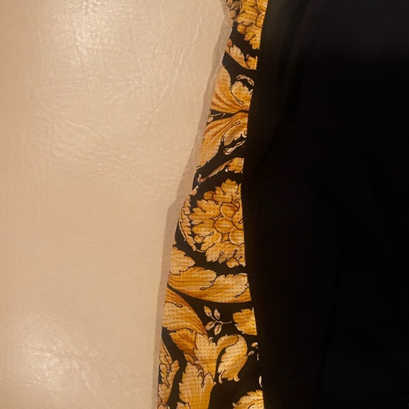 Versace Black Barocco Running Shirt - Picture 3 of 12